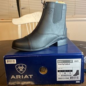 Kids Ariat scout zip paddock
